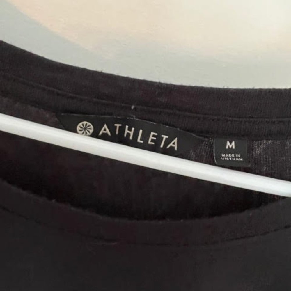 Athleta Long Sleeve Black shirt